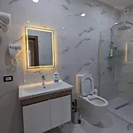 Aleks Hotel