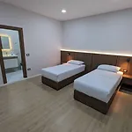 Aleks Hotel