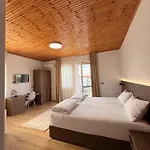 Aleks Hotel 3*