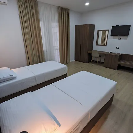 Aleks Hotel 3*