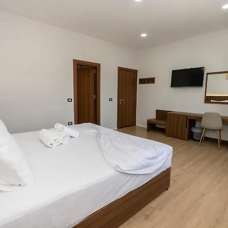 Aleks Hotel 3*