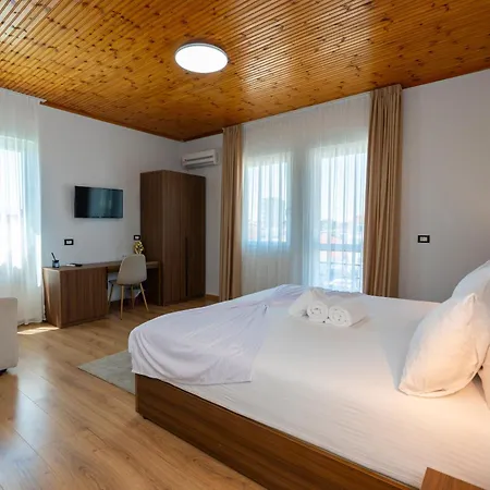 Aleks Hotel